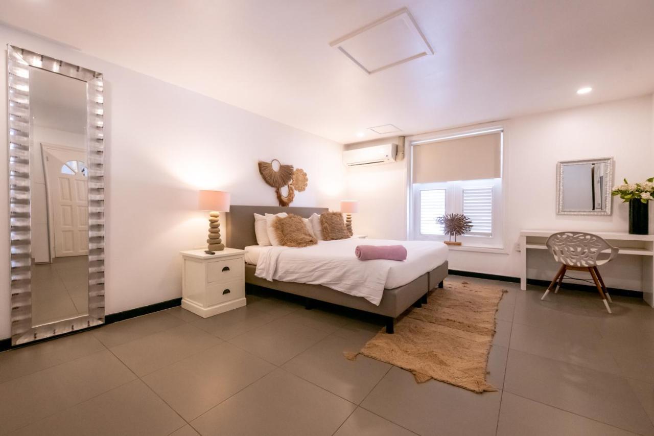 Saint Tropez Boutique Hotel Willemstad Cameră foto